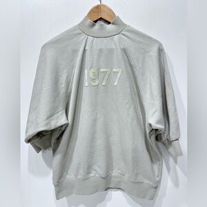 Fear of God Essentials 1977 Mock‎ Neck 3/4 Sleeve Sweatshirt Oversized Size XS